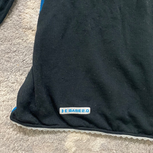 under armour Long Sleeve Size MD Tshirt Blouse Pullover Stretch - Picture 3 of 6